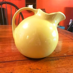 Hall water pitcher